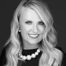 Leslie Bowey headshot